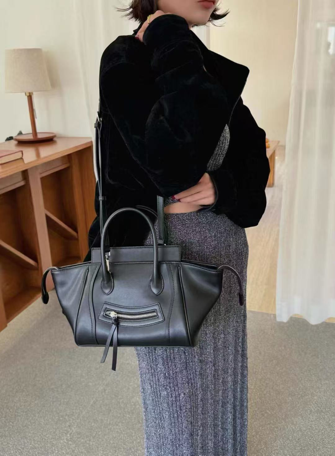 smile totes 👜