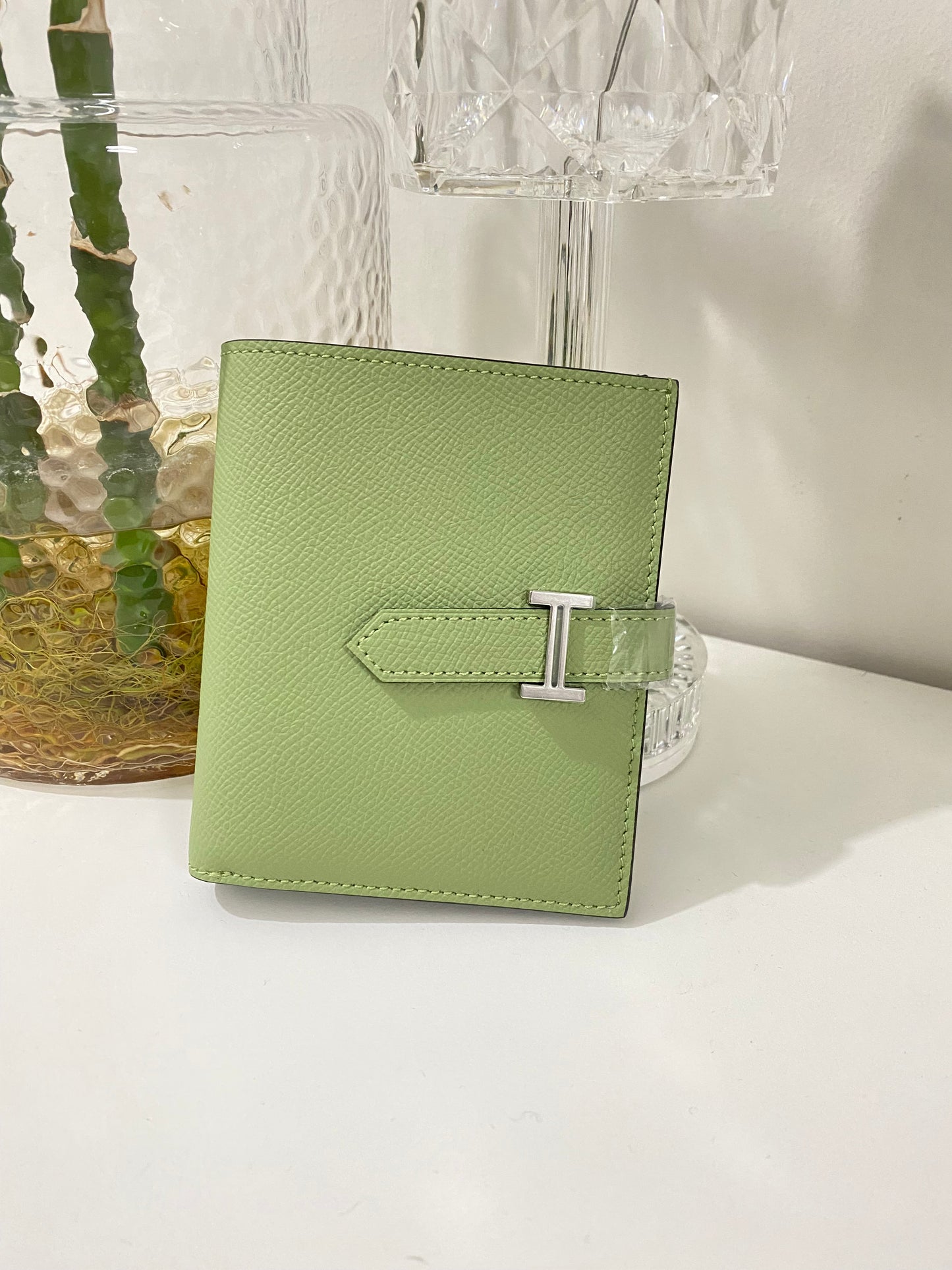 H collection- Short wallet