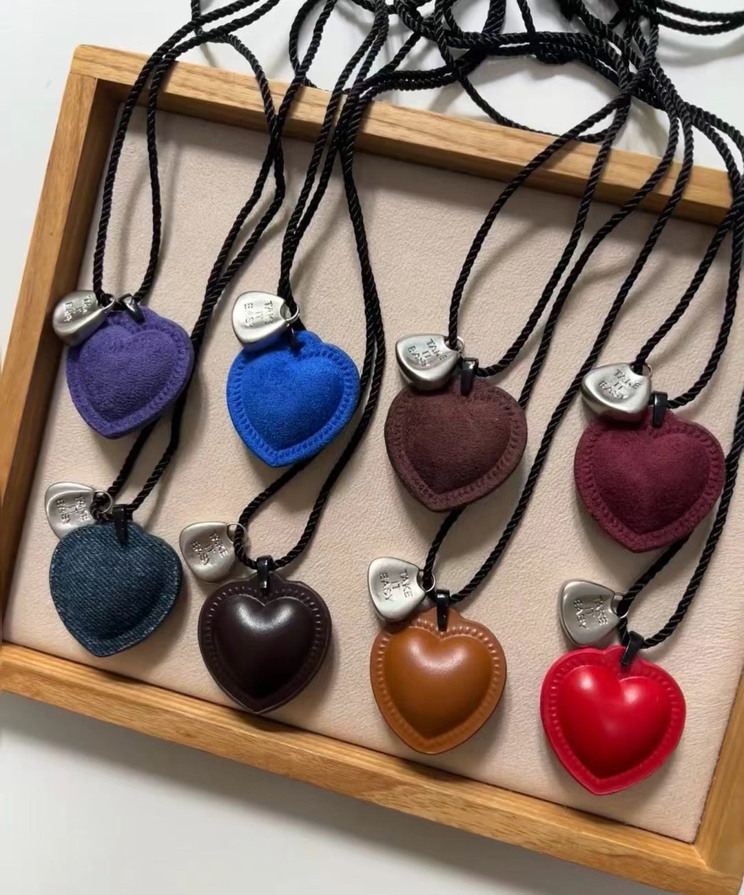 Nacklace - Leather Heart